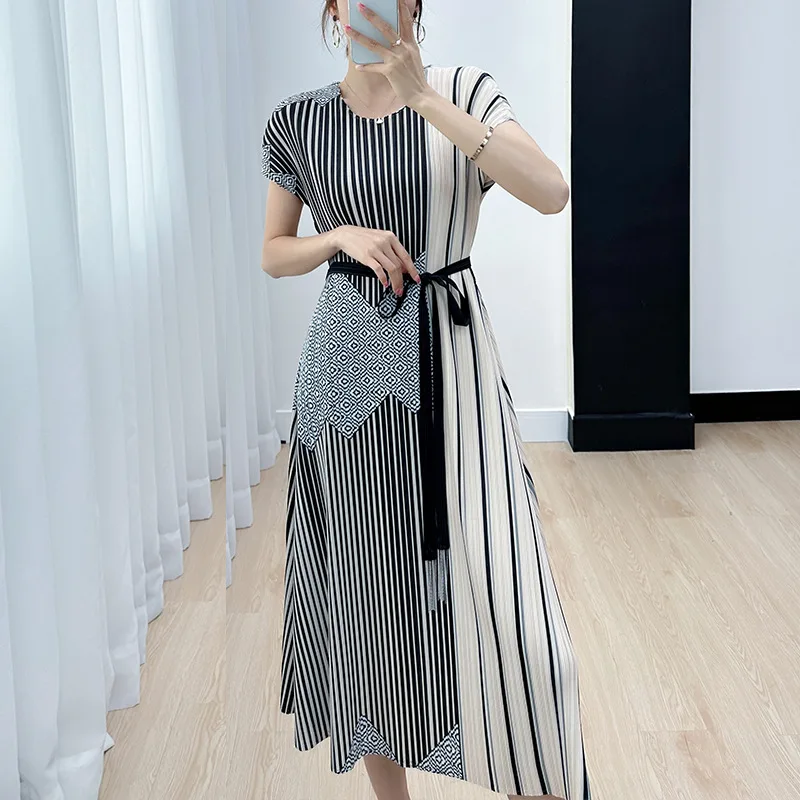 

Miyake High end Skirt Children's 2023 Summer New Fashion Print Stripe Pleated Comfortable Slim Round Neck Dresses For Women