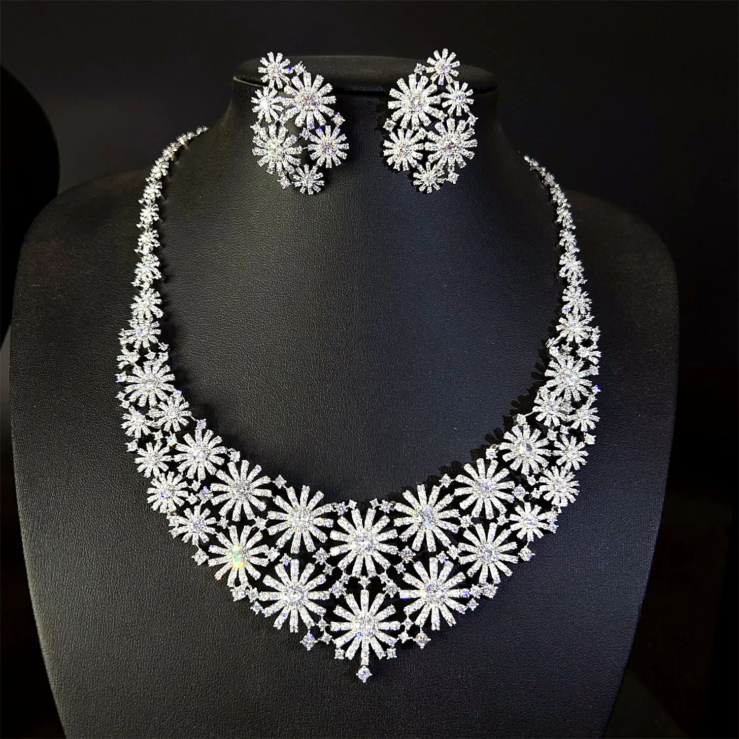 

Gorgeous jewelry sets wedding bride necklace earrings large flower shiny zirconia silver color jewelry set women anniversary