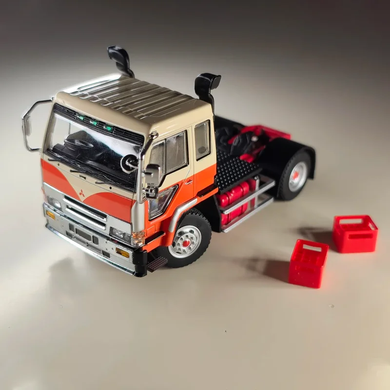 جديد في المخزون نموذج One1:64 ميتسوبيشي فوسو هونج كونج معرض لاول مرة سيارة سبيكة مصغرة دييكاست ميتسوبيشي زخرفة لعبة مخصصة