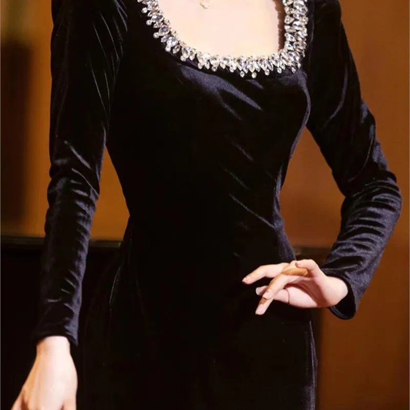 Host female long-sleeved light luxury dress chorus black temperament slimming banquet long