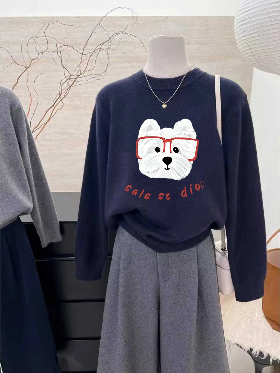 

Праздничный винно-красный вязаный свитер с круглым вырезом и длинными рукавами, женский теплый топ в элегантном стиле с узором в виде белой собачки, повседневная одежда