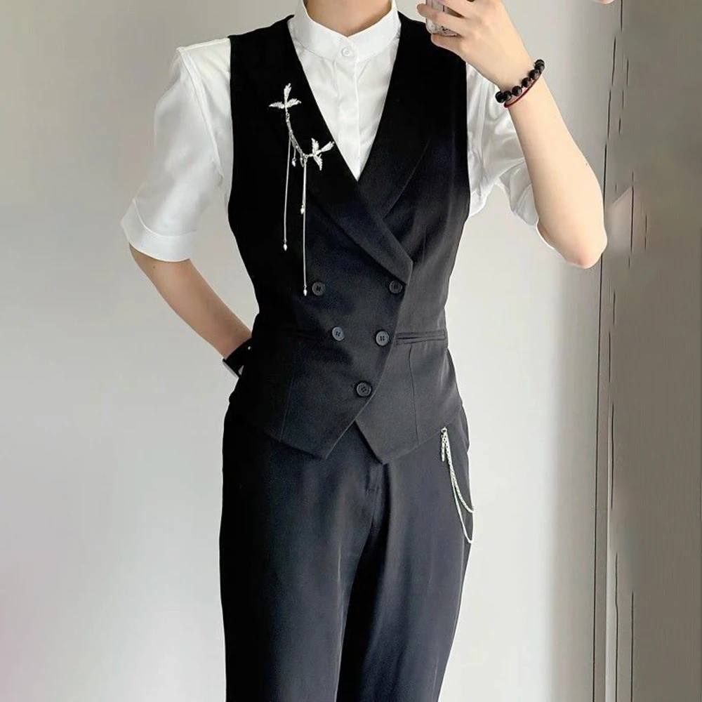 Men Irregular Slant Button Vest Streetwear Fashion Youth Outdoor Casual Deconstructed Cropped Sleeveless Dark Punk Layered Gilet