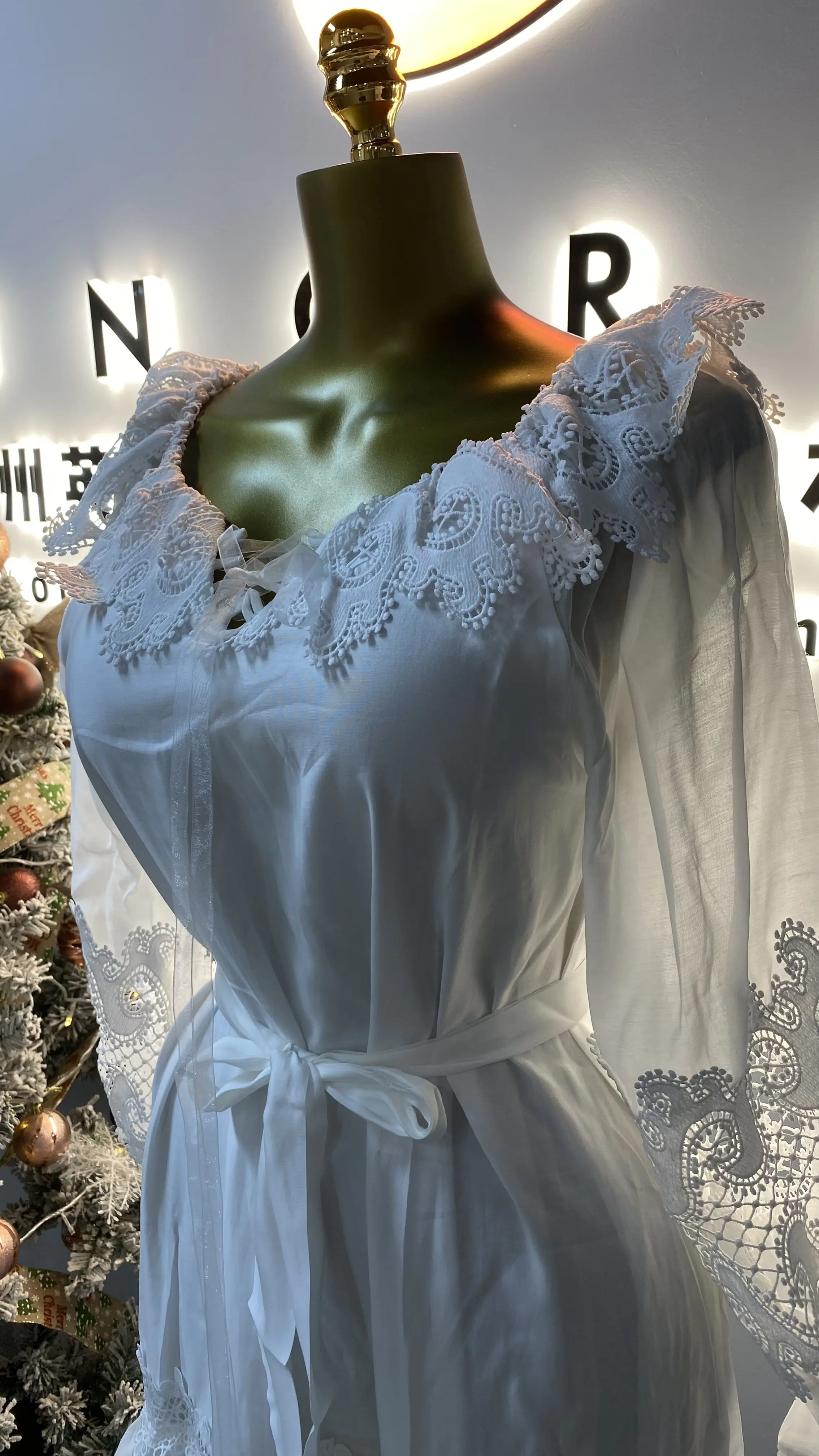 2025 Abito francese elegante in tinta unita in stile retrò con colletto a linea singola, ciondolo a torta, maniche lunghe e cintura.-GZXX081