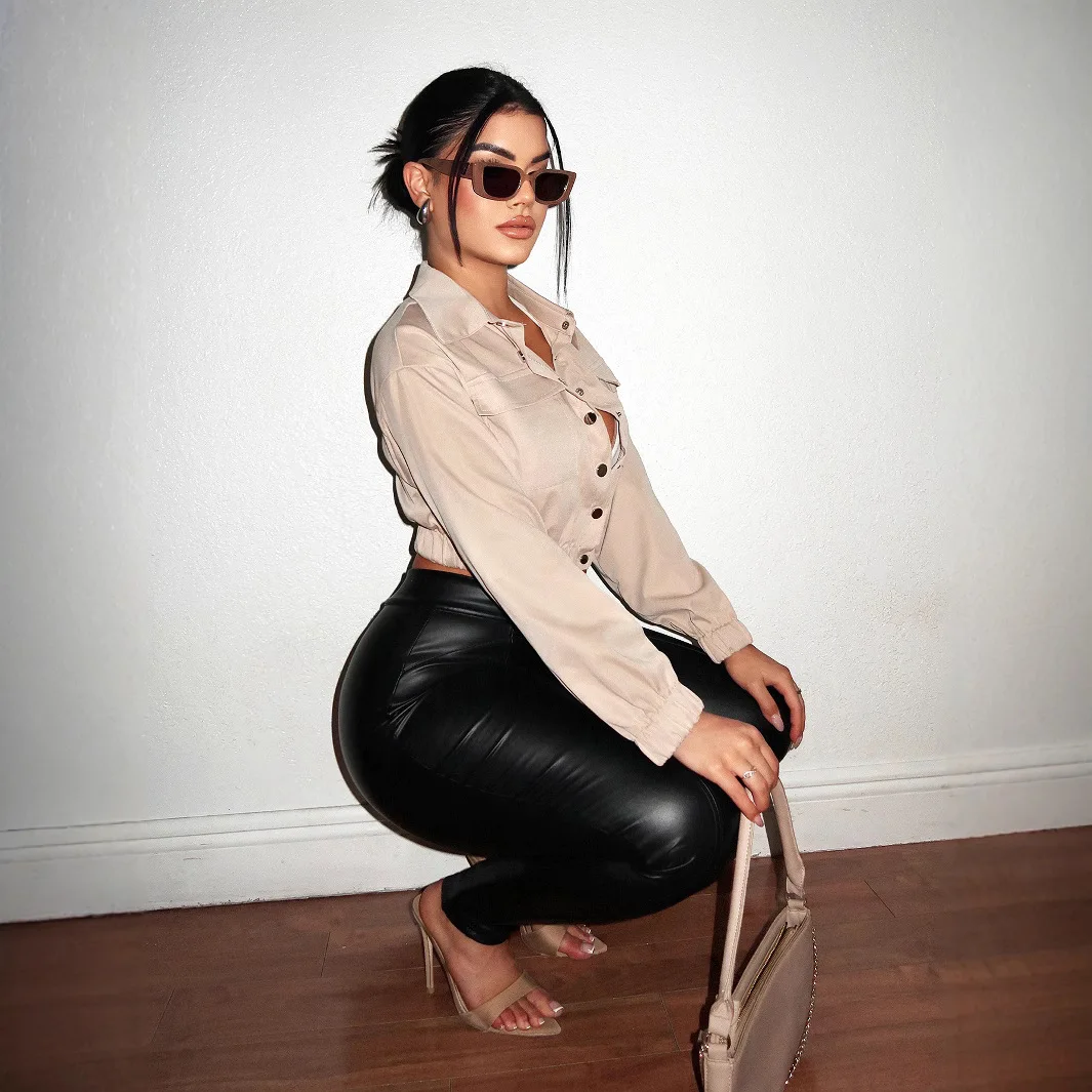 Autumn New Women's Clothing Fashion Solid Color Tooling Single-breasted Jacket Long-sleeved Short Jacket 8656