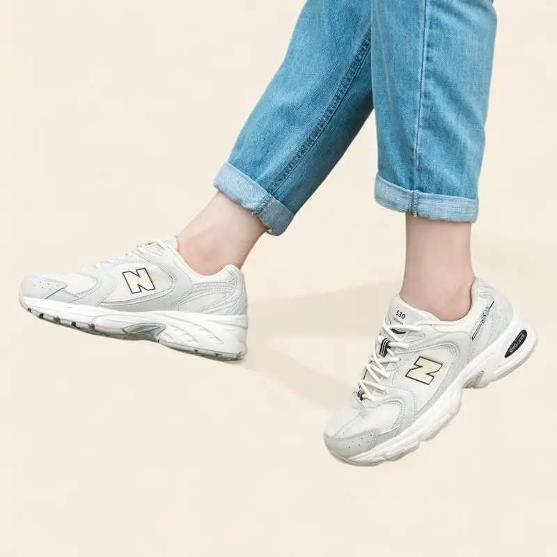 

New fashionable and versatile casual sneakers for couples running shoes, casual canvas shoes
