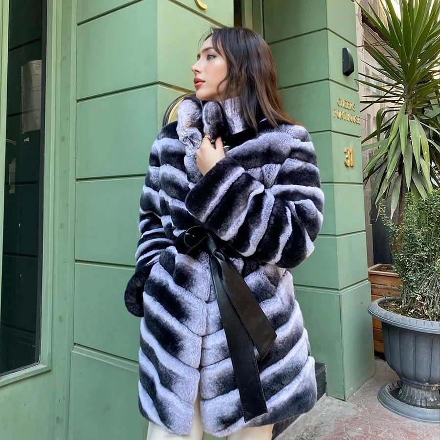 سترات على شكل أرنب طبيعي معطف فرو شينشيلا طويل الطراز للنساء من فرو الأرنب الحقيقي سترة جلدية أصلية عالية الجودة