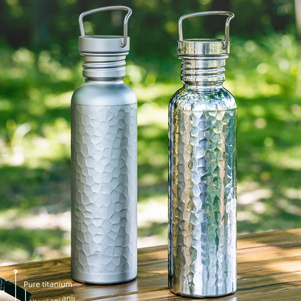 

750ml Titanium Sports Water Bottle Outdoor Portable Travel Cup, Lightweight Camping Bottle, Hammered Texture Leak-proof Cycling