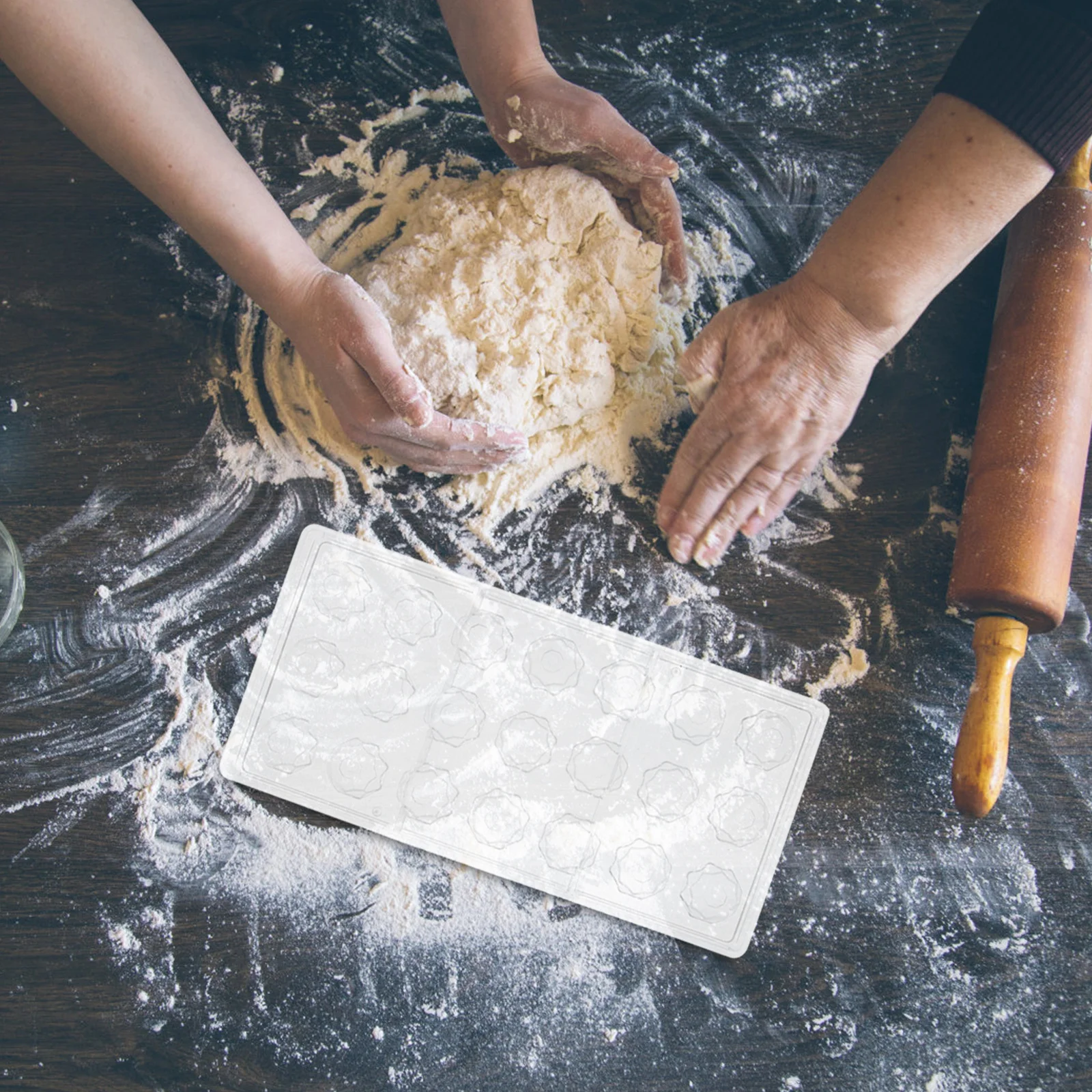 21-Cavity Football Chocolate Mould DIY Chocolates Ice Cubes Cakes Puddings Reusable Plastic Easy Operation