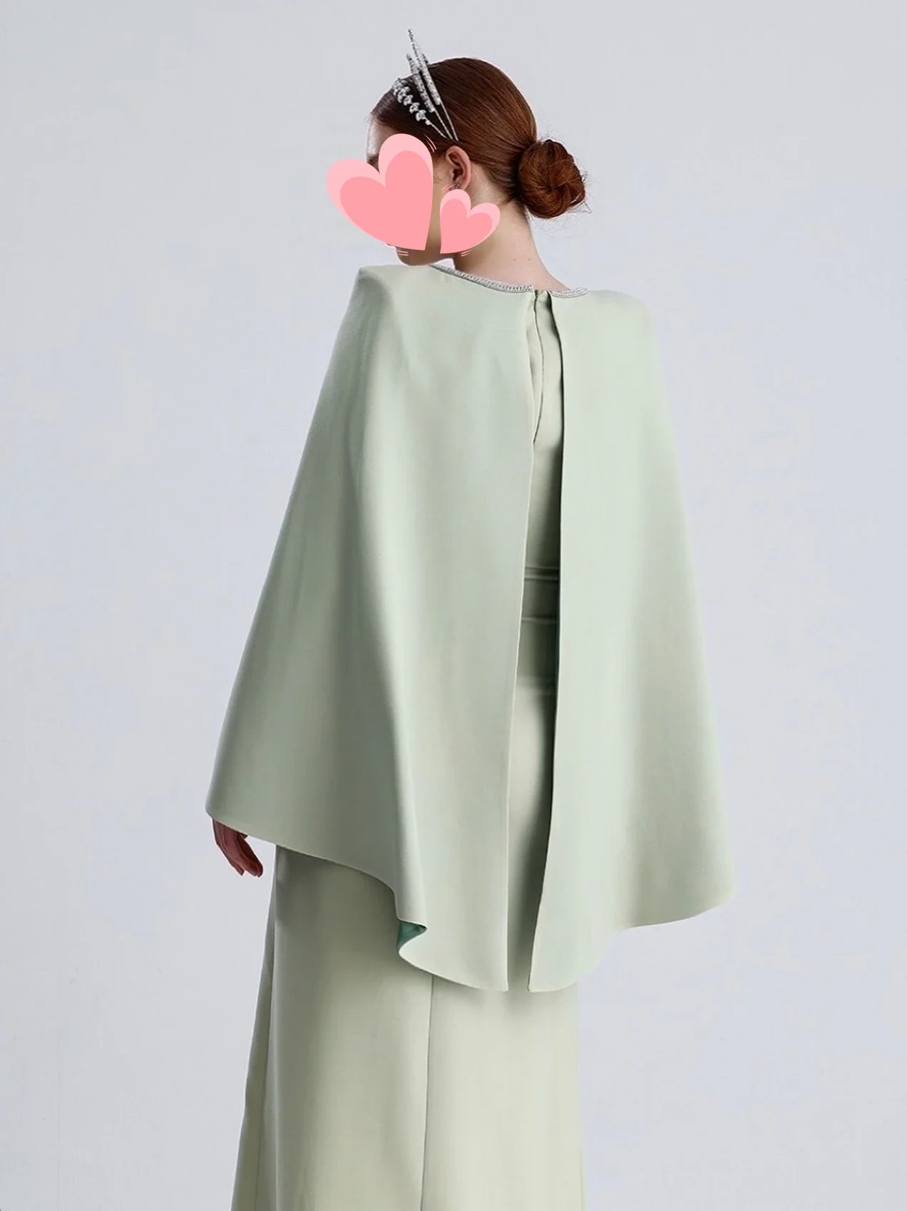 Рисунок 2 - Платья для выпускного вечера Oisslec