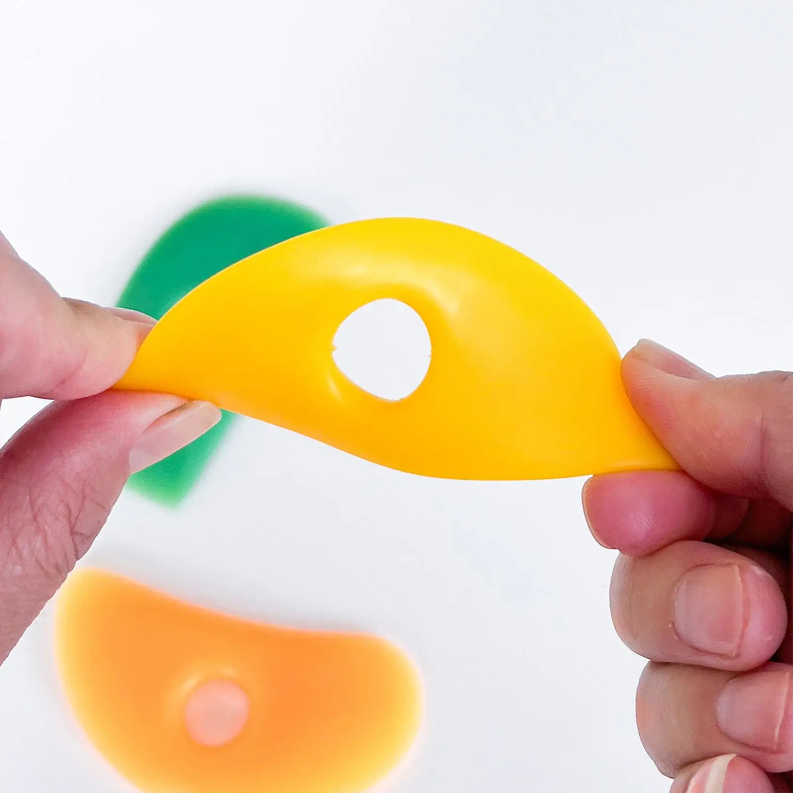 4 Pieces Pottery Clay Soft Rubber Rib Practical Accessory 10x5cm for DIY Smooths Shapes Lightweight Multipurpose Sculpting Tool