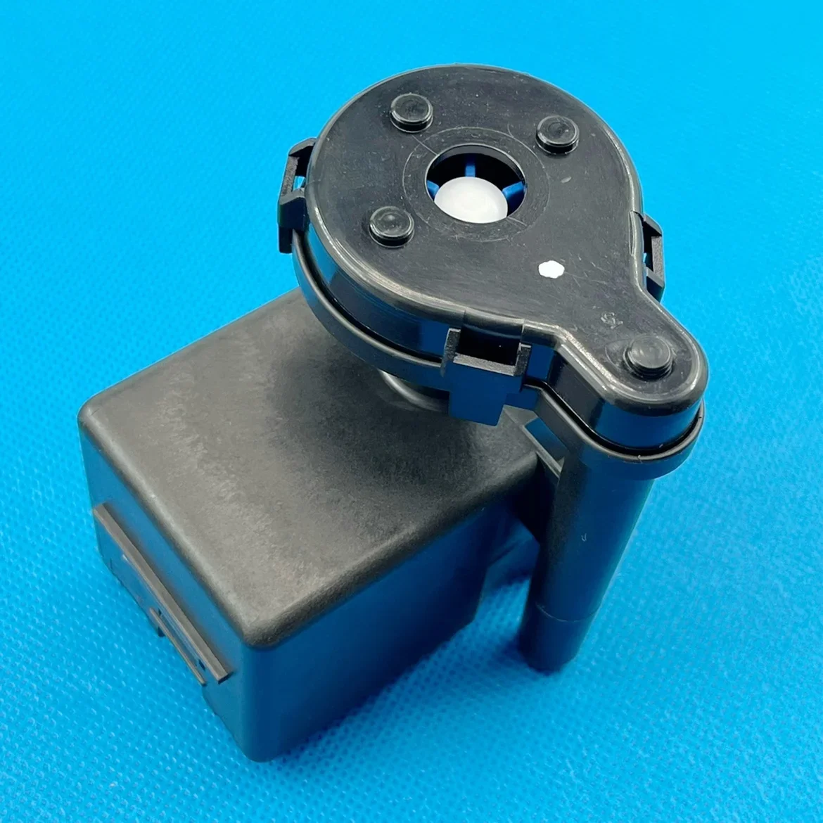 M318 0184000015   Детали сливного насоса 50 Гц для сушилки для одежды Haier GBNE9-686U1