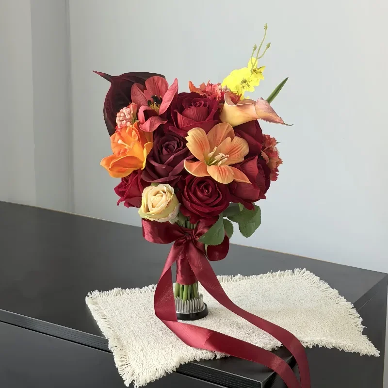 Chinese wedding groom kiss red rose bouquet engagement wedding show grass photo props red bridal bouquet