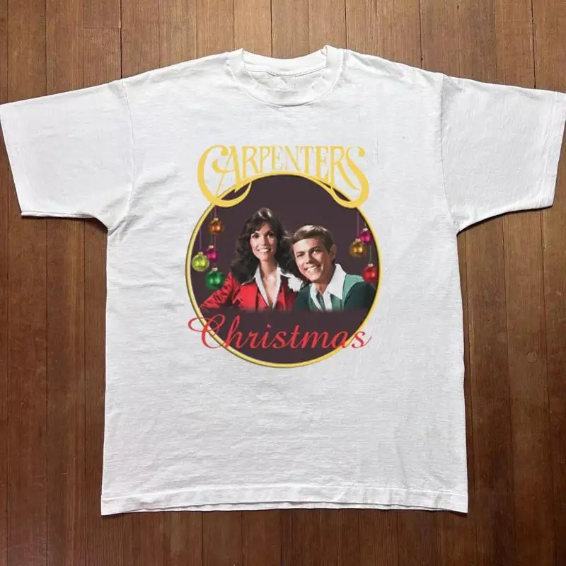 Carpenters Christmas Gold Text Red Holly T-Shirt