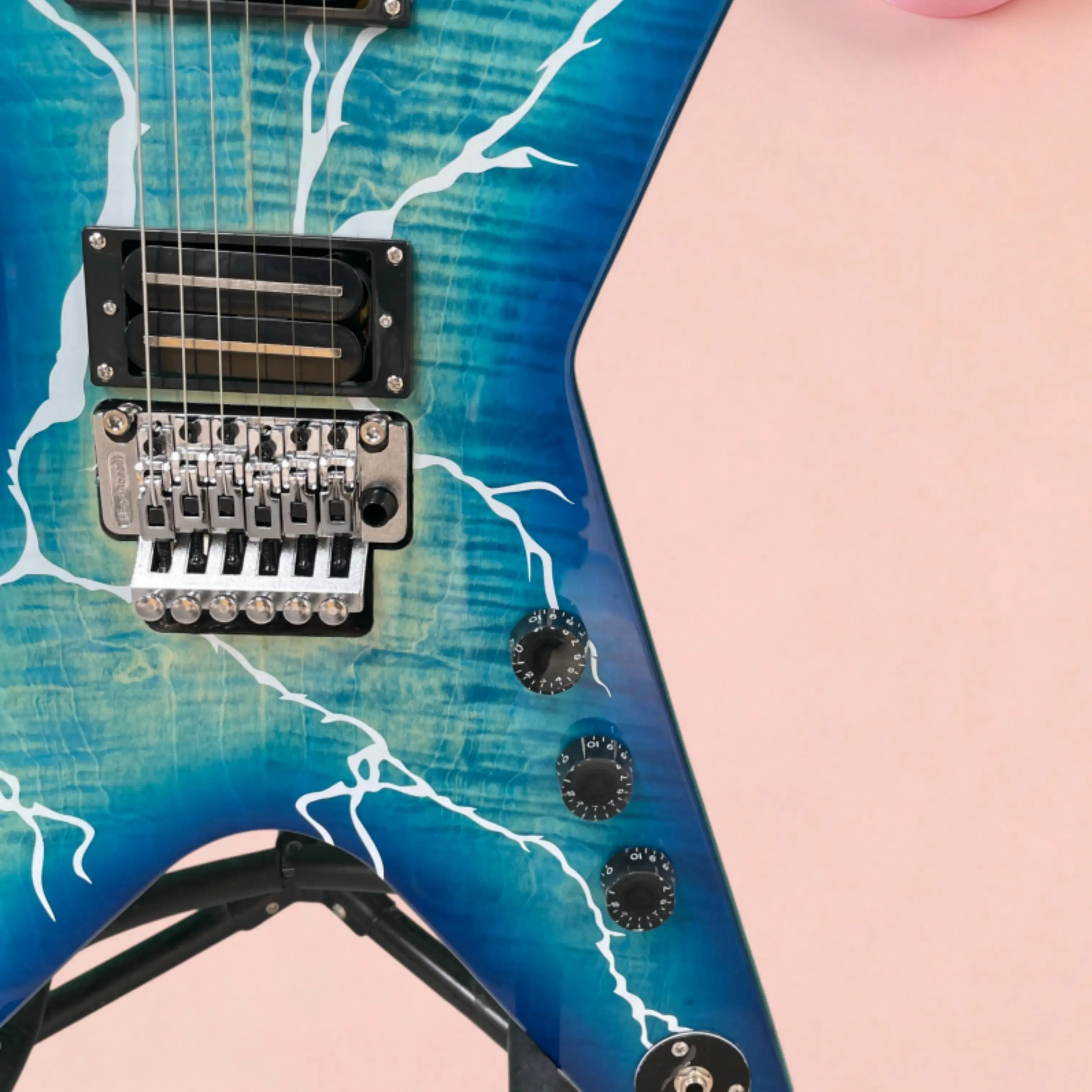 Blue-Green Water Ripple Electric Guitar, High-Gloss Finish, White Lightning Bolt Body Design Guitars, Ideal for Rock Guitarra