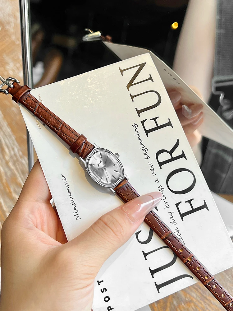 ساعة يد نسائية أنيقة، ساعة يد نسائية صغيرة ورائعة مع قرص قديم، ساعة يد فريدة من نوعها، إكسسوار نسائي. #5