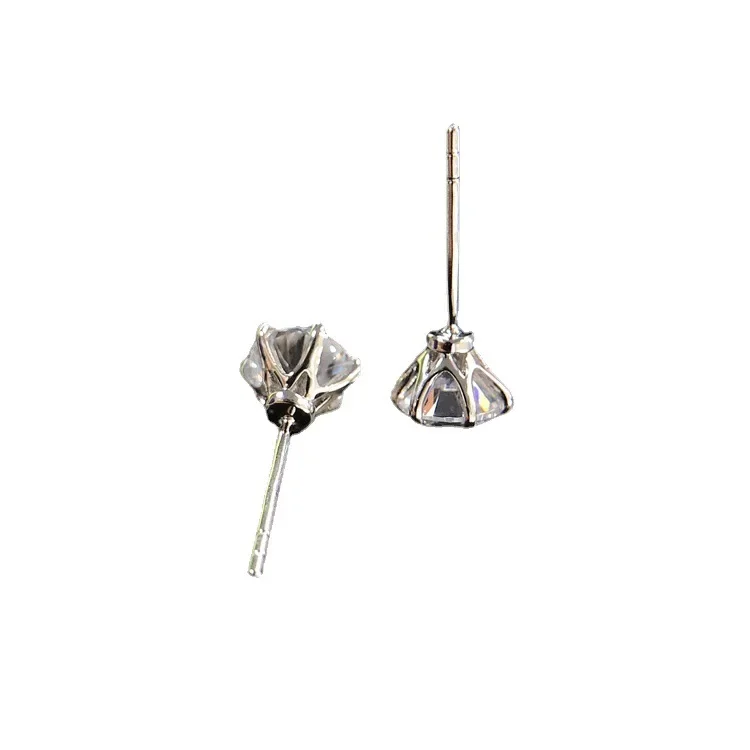 Anting-anting berlian moissanite sol tebal 14K emas putih AU585 Platinum PT950 temperamen sederhana seratus cocok dengan bagian bawah runcing