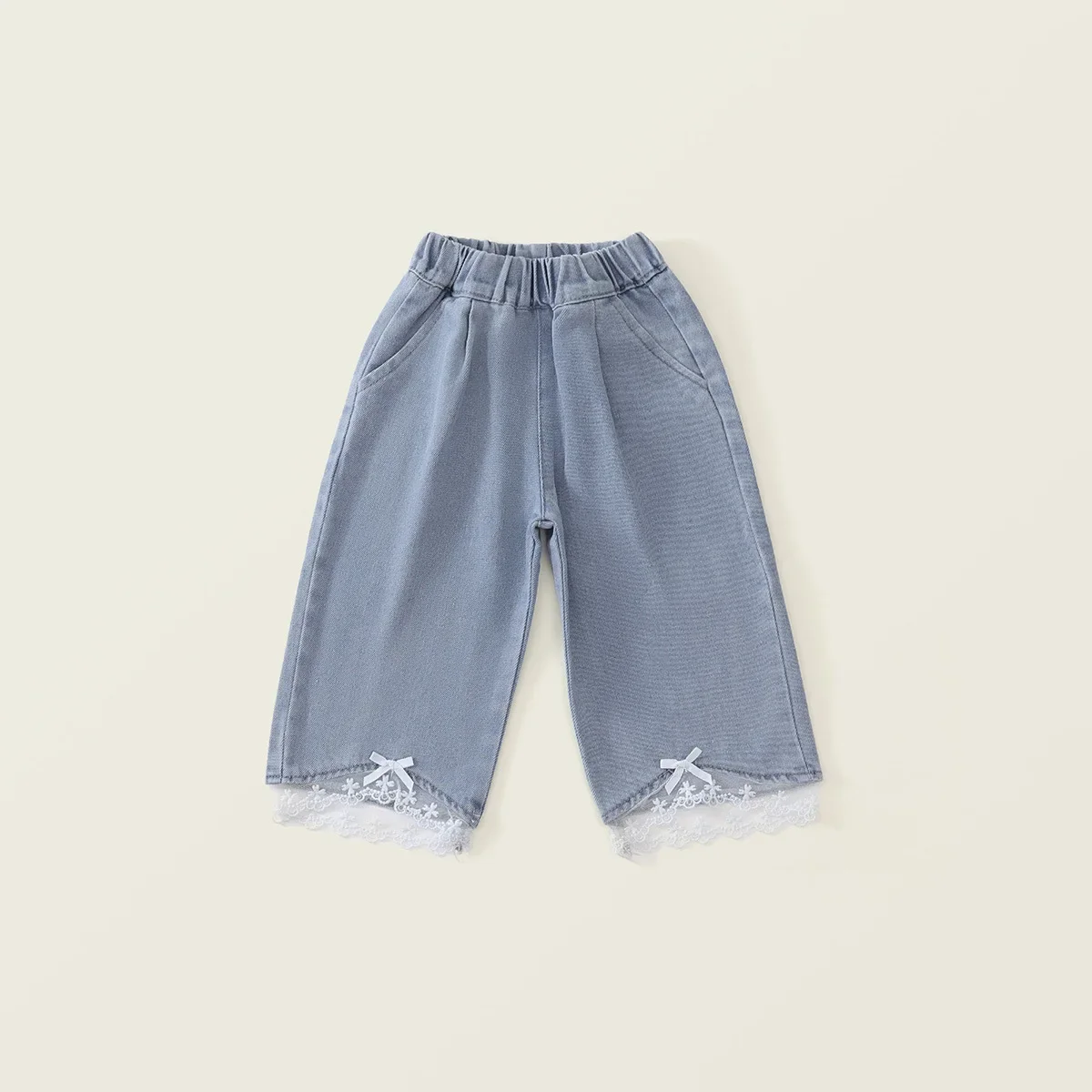 جينز دانتيل للأطفال 2025 منتج جديد لصيف الطفل النسخة الكورية سراويل عصرية من قماش الدنيم الناعم المغسول