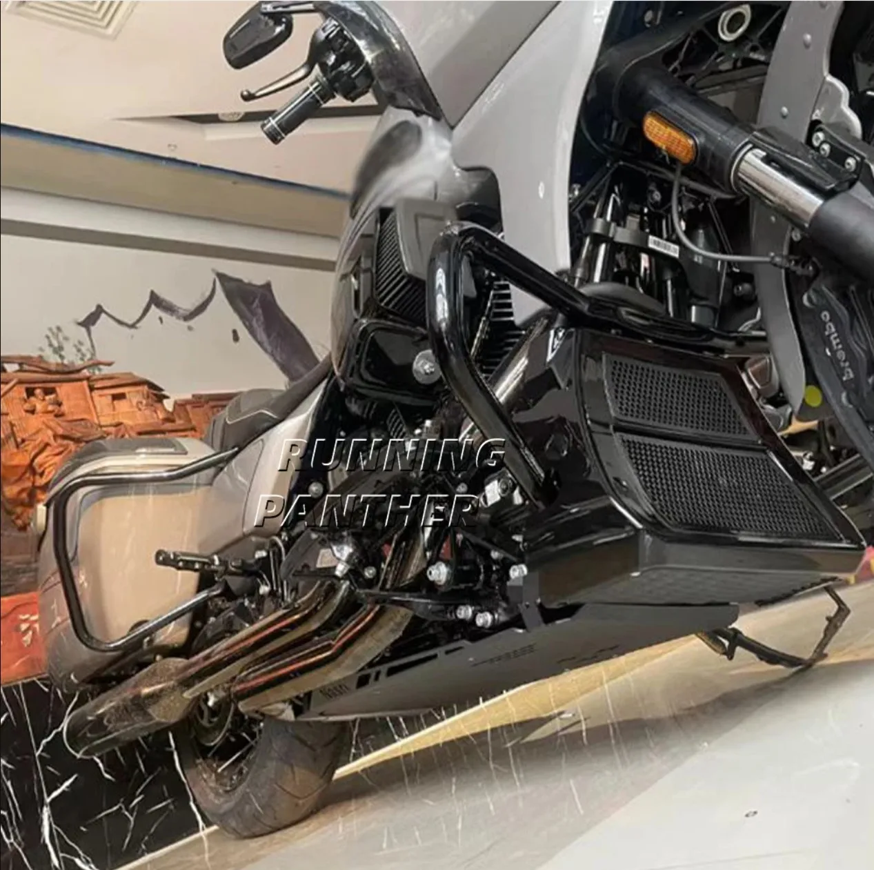 ل هارلي CVO شارع الإنزلاق FLHXSE 2023-2024 ل هارلي CVO الطريق الإنزلاق ST FLTRXSTSE 2024 جديد هدية المبرد الغطاء الخلفي سبويلر #2