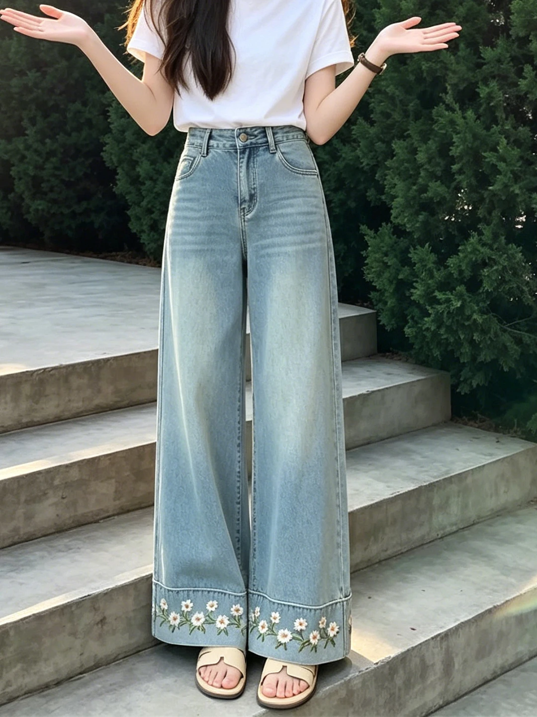 

Light Blue Lace Embroidered High Waist Wide Leg Jeans Women's Fashionable Slimming Summer New Style Denim Pants