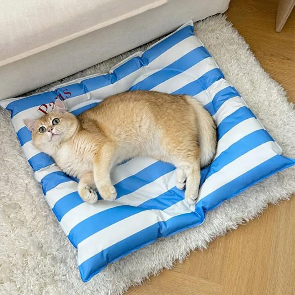 

Cat Supplies Square Pet Ice Mat Heat-Resistant Breathable Cooling Cat Mat Waterproof Anti-Slip Base Dog Ice Nest for Dogs/Cats