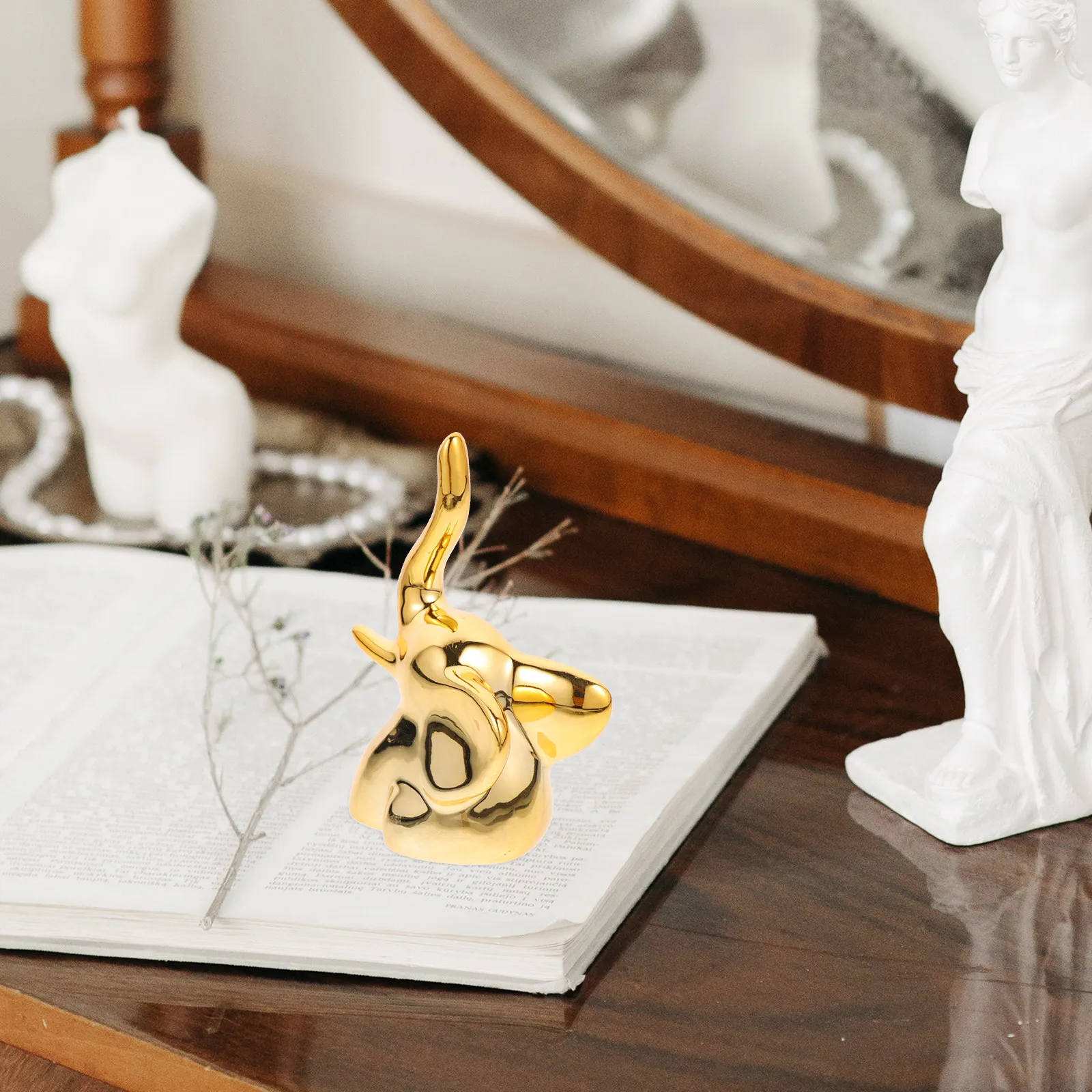 

2Pcs Elephant Shape Ceramic Ring Holder Bright Color Stable Base Jewelry Organizer Display Stand Vanity Table Rings Showcase