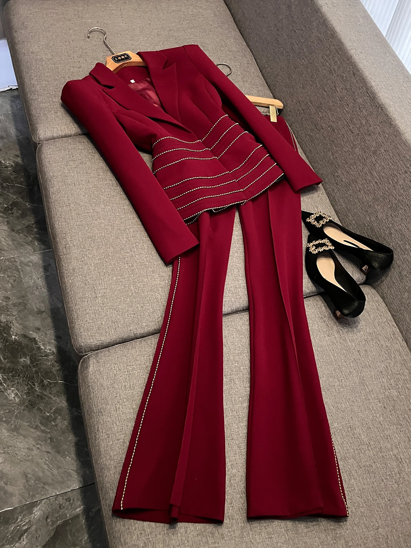 

Red Slim Fit Suit Set for Women High Waist Trousers Two Piece Set Luxury Business Casual Chinese Manufacturer AP98