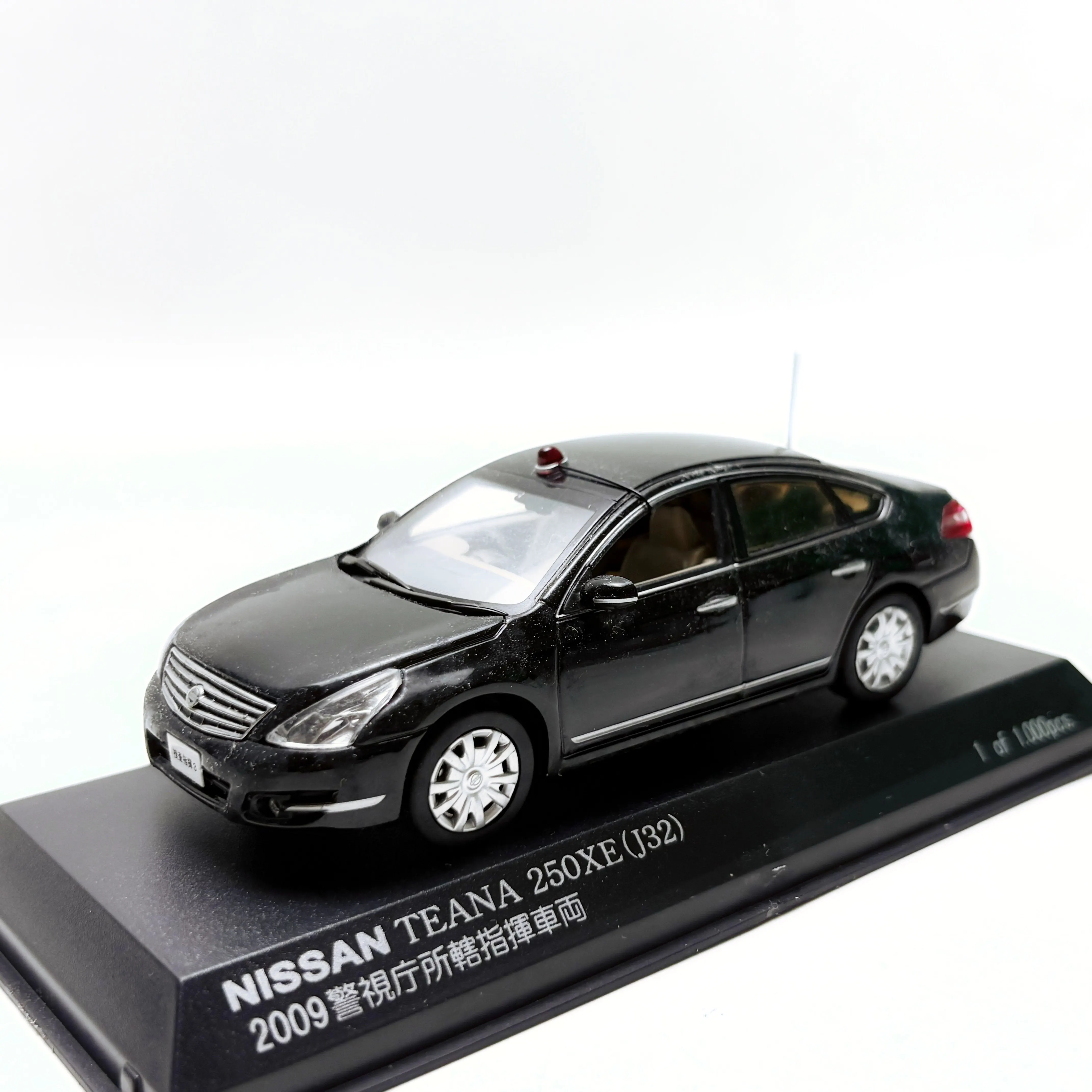 

Flaws Diecast Rais 1/43 Scale TEANA Teana 250 XE J32 Alloy Car Model