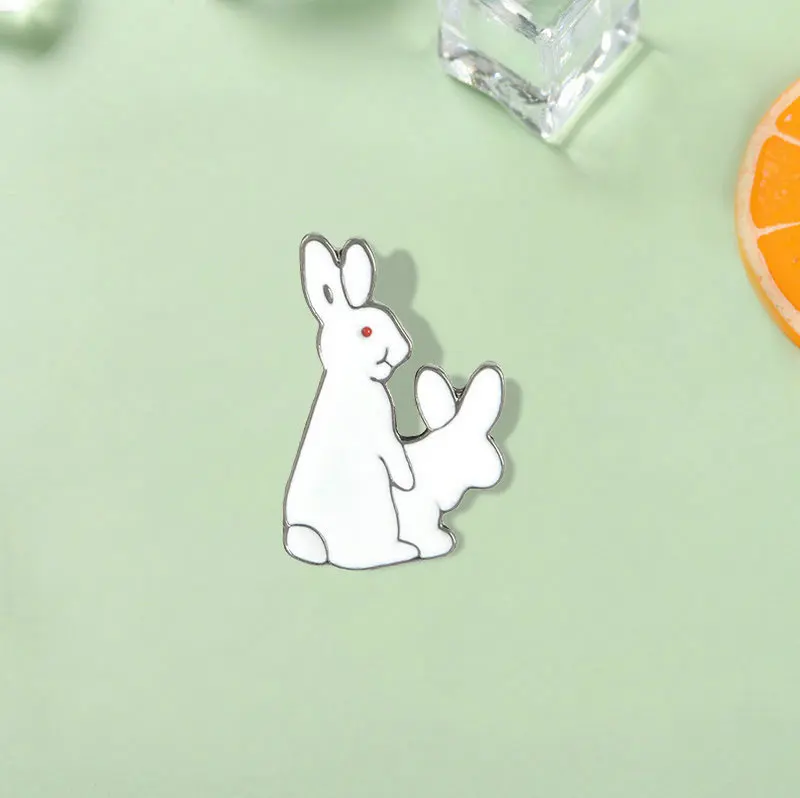 2 White Rabbits Evil Brooch Pins Animal Brooch Denim Jacket Pin Badge Spoof Gift Funny Fashion Jewelry 1pcs Cartoon Cute