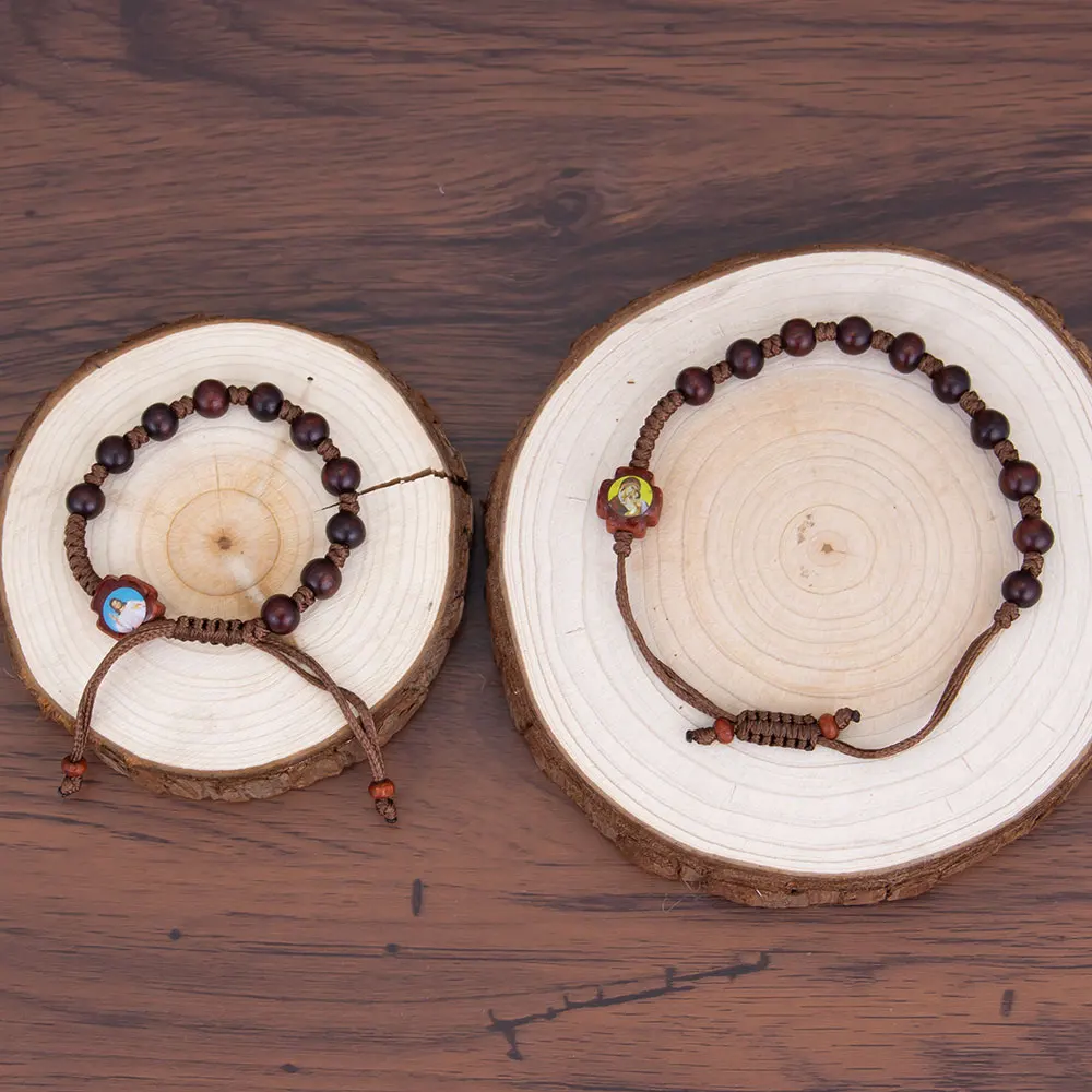 HTISOK Handgefertigtes Holz-Rosenkranz-Armband mit Jesus- und Maria-Anhängern – Katholischer Andachtsschmuck für Gebete, spirituelle Geschenke – Detail 2