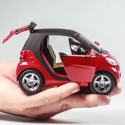 1/32 Scale Smart Fortwo Diecast Metal Pull Back Car Toy Gift / Collection / Children  toy car