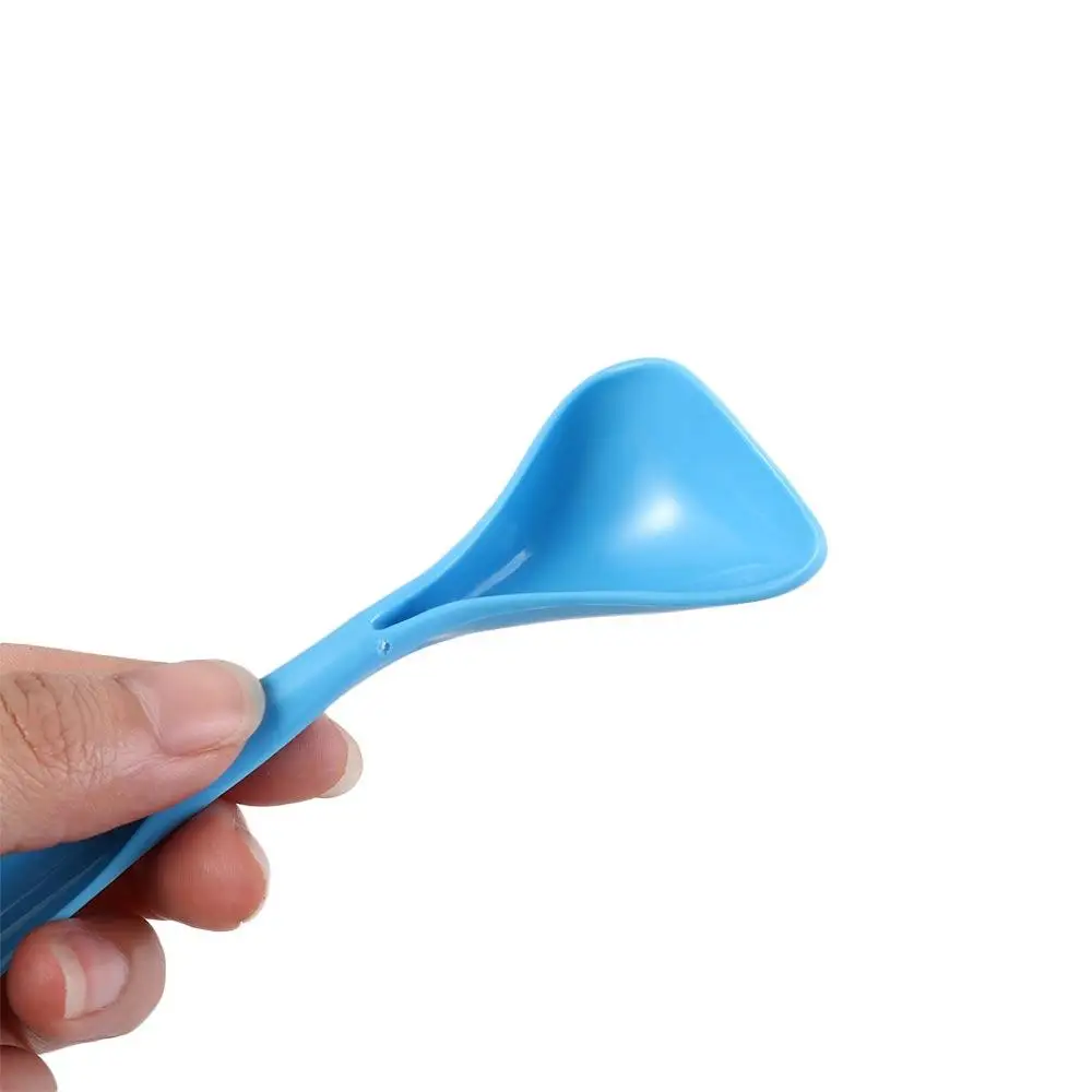 Pet Accessories Reusable Cat Wet Food Spoon Washable Random Color Pet Mixing Spoon Plastic Cat Food Sealer Spoon Pet Cans