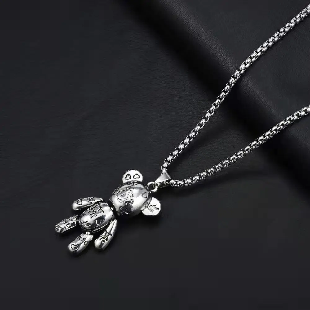Movable violent bear titanium steel necklace hip hop men\'s fashion punk couple sweater chain women\'s minority sweater Pendant