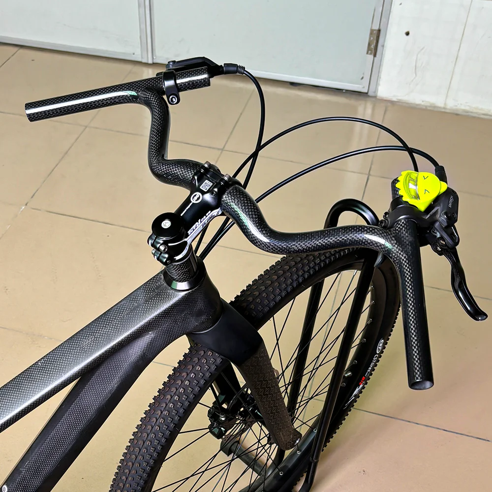 BALUGOE Hochsteife Carbonfaser-Mountainbike-Lenker, Modifikation, Upgrade, MTB-Lenker, Offroad-Fahrrad, 3K, 31,8 mm-22,2 mm – Detail 3
