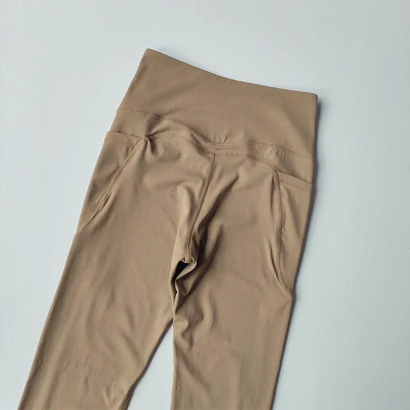 Hochintensives, nahtloses Cross-Back-Yoga-Set mit integrierten Sport-BHs und hochtaillierten, hüfthebenden Fitness-Leggings – Detail 23
