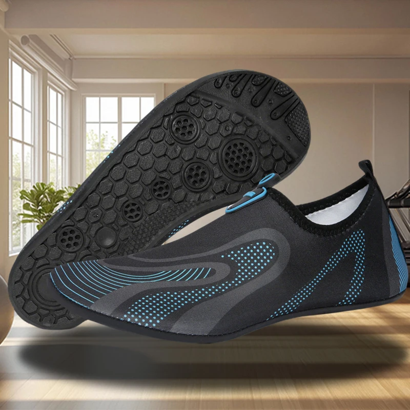 

Lightweight Gym Training Shoes With Breathable Mesh And Non Slip Soles Are Comfortable Breathable Non Slip And Durable To Wear
