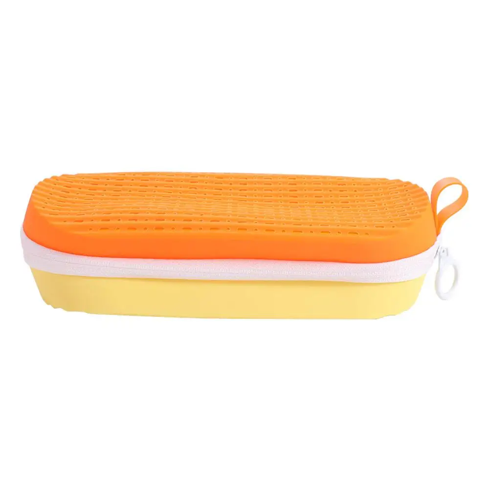 

Silicone Swim Goggle Case Waterproof Soft Zipper Eyeglasses Case with Drain Hole with Carabiners Sun Glasses Storage Box Kids