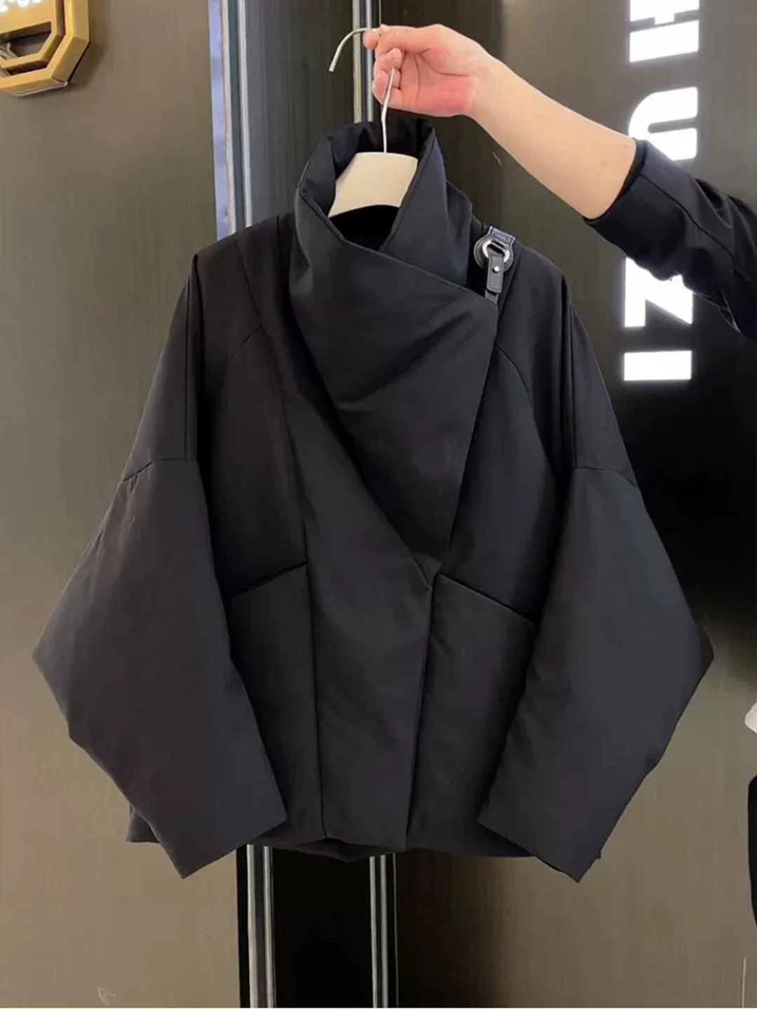 

Женское зимнее пальто Ele Bla из хлопка, большие размеры, короткое, модное, удобное, в корейском стиле, с пуговицами