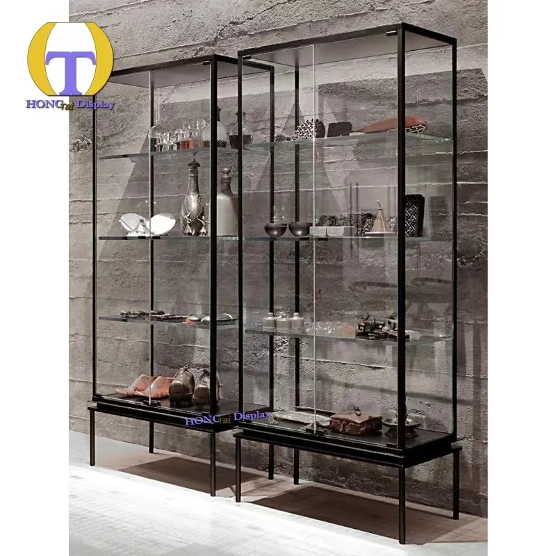 Custom.Neuestes Design, individuell gestalteter Rahmen aus gehärtetem Glas und Aluminium, Smoke Shop-Vitrine, Schwingtür-Wandgehäuse mit Downlight