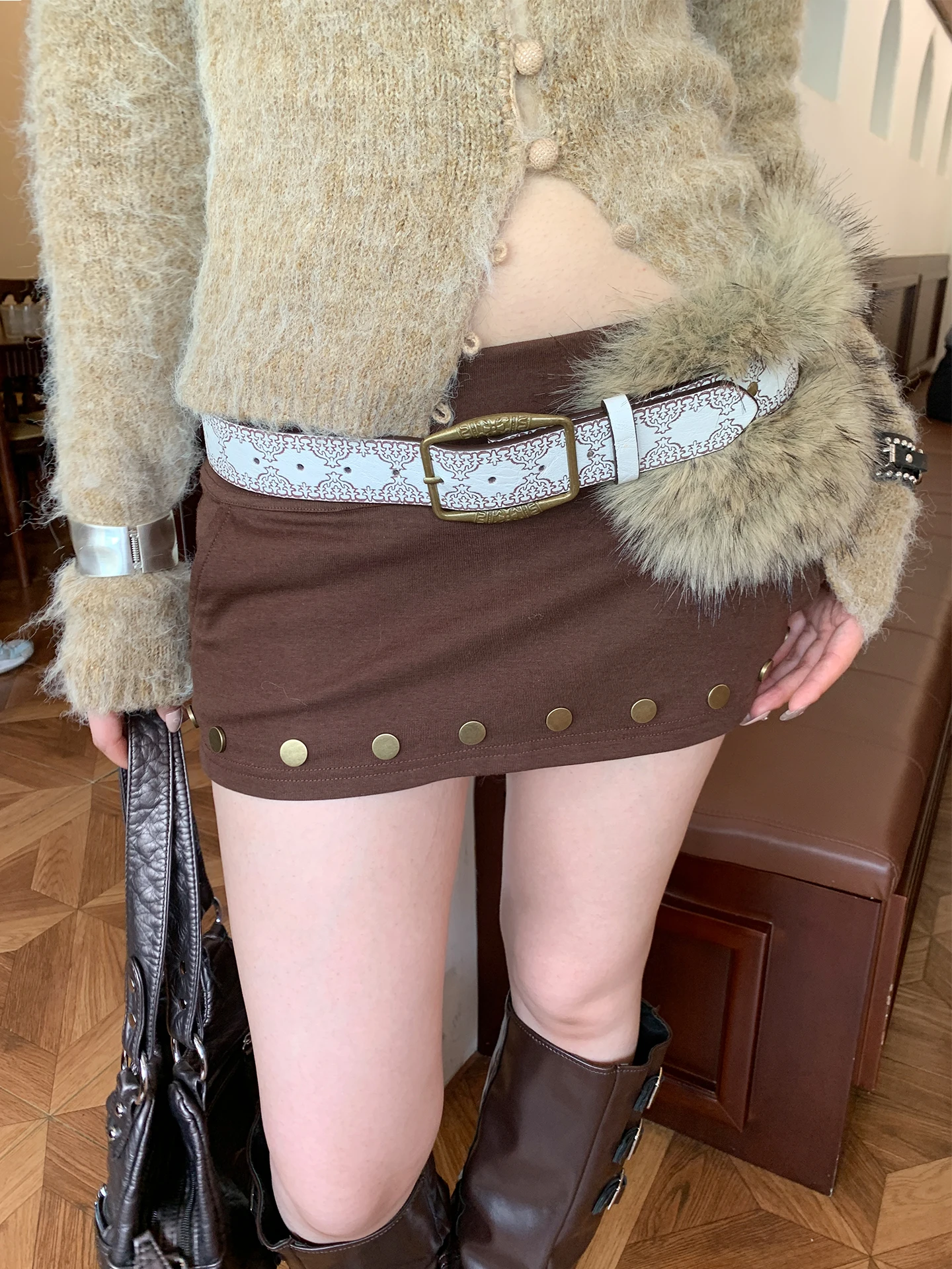 

Ретро-американский меховой лоскутный ремень с принтом для женщин, ремень меньшинств Y2K для юбок и джинсов с эффектом затягивания талии