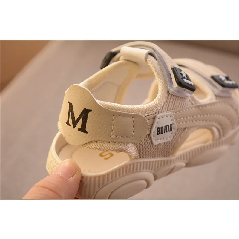 Summer new children barefoot sandals boy soft bottom beach shoes anti-kick protection head toddler functional sandals
