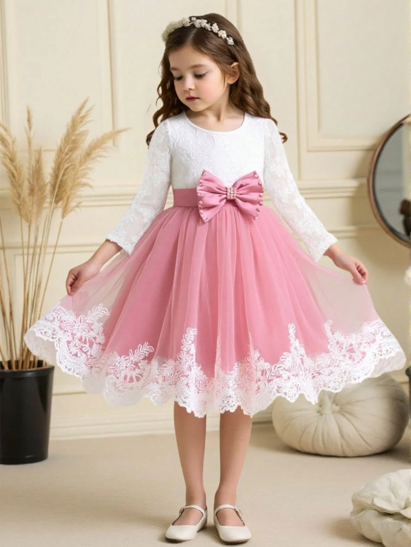 

Элегантное кружевное платье с длинными рукавами и бантом из сетки для женщин