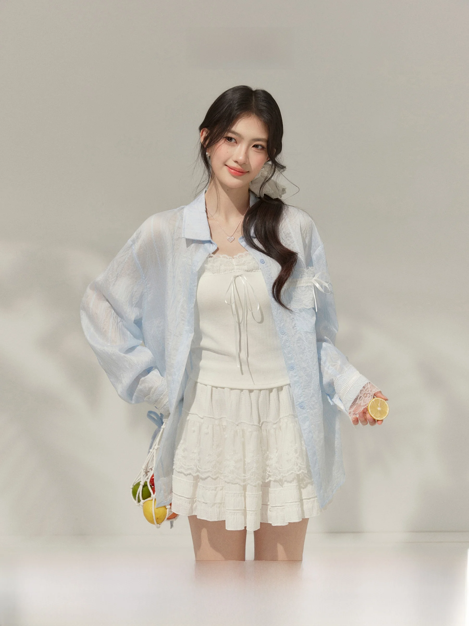 

Свободная рубашка с длинным рукавом для защиты от солнца, синяя, в повседневном стиле, женская летняя тонкая рубашка, повседневная модная синяя шелковая рубашка