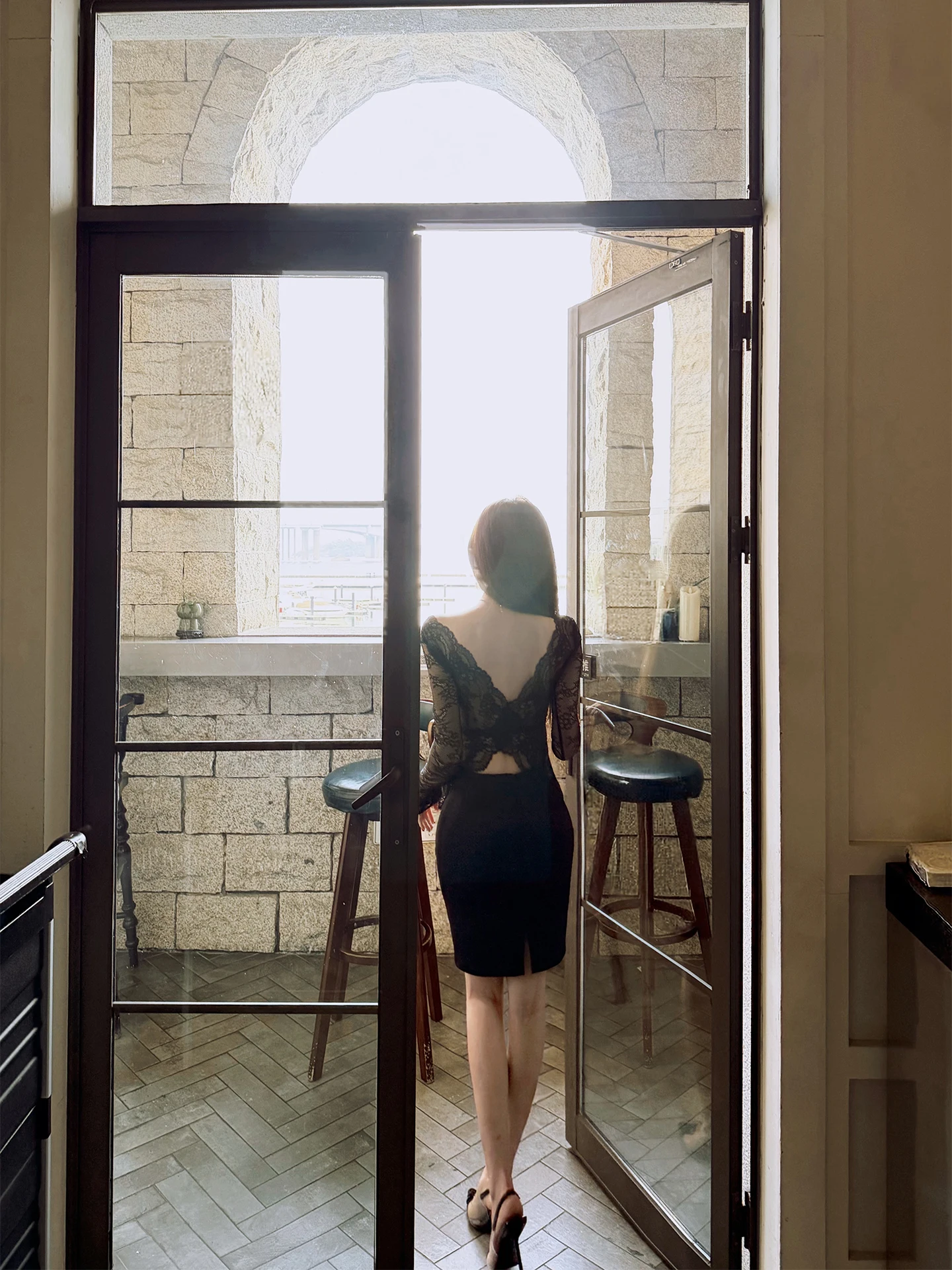 

Ele Pure Desire Sexy Bal V-ne Lace Top Long Sve Slim Fit Inner Wear T-irt Night Star Silent Charm Polyester F...