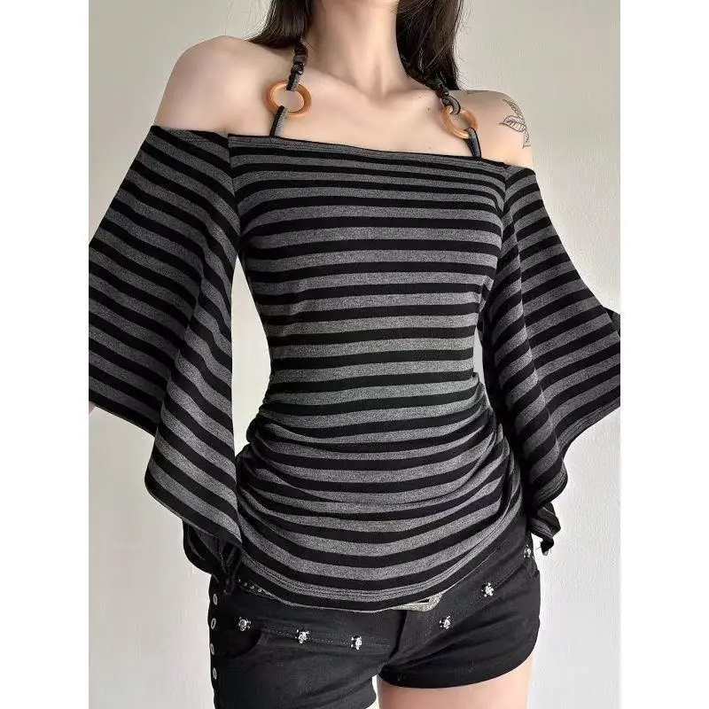 Vintage Striped One-line Shoulder Halterneck Bat Short-sleeved T-shirt Simple Off-the-shoulder Strap Slimming Waist Top Ins