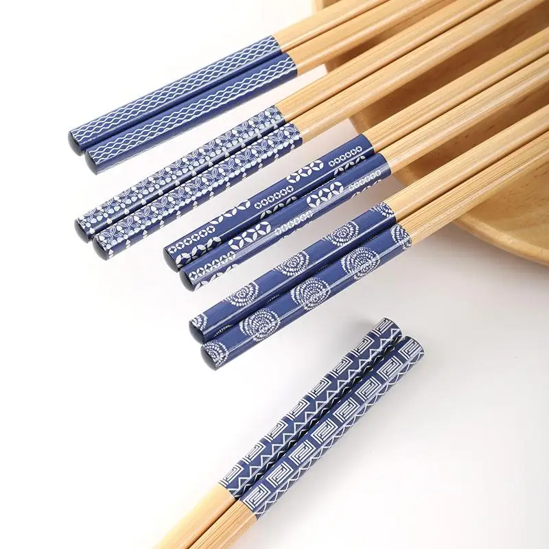 Palillos de madera reutilizables para comida de sushi, vajilla de flores para gatos hecha a mano, palillos de madera multicolores naturales japoneses de bambú, 5 pares