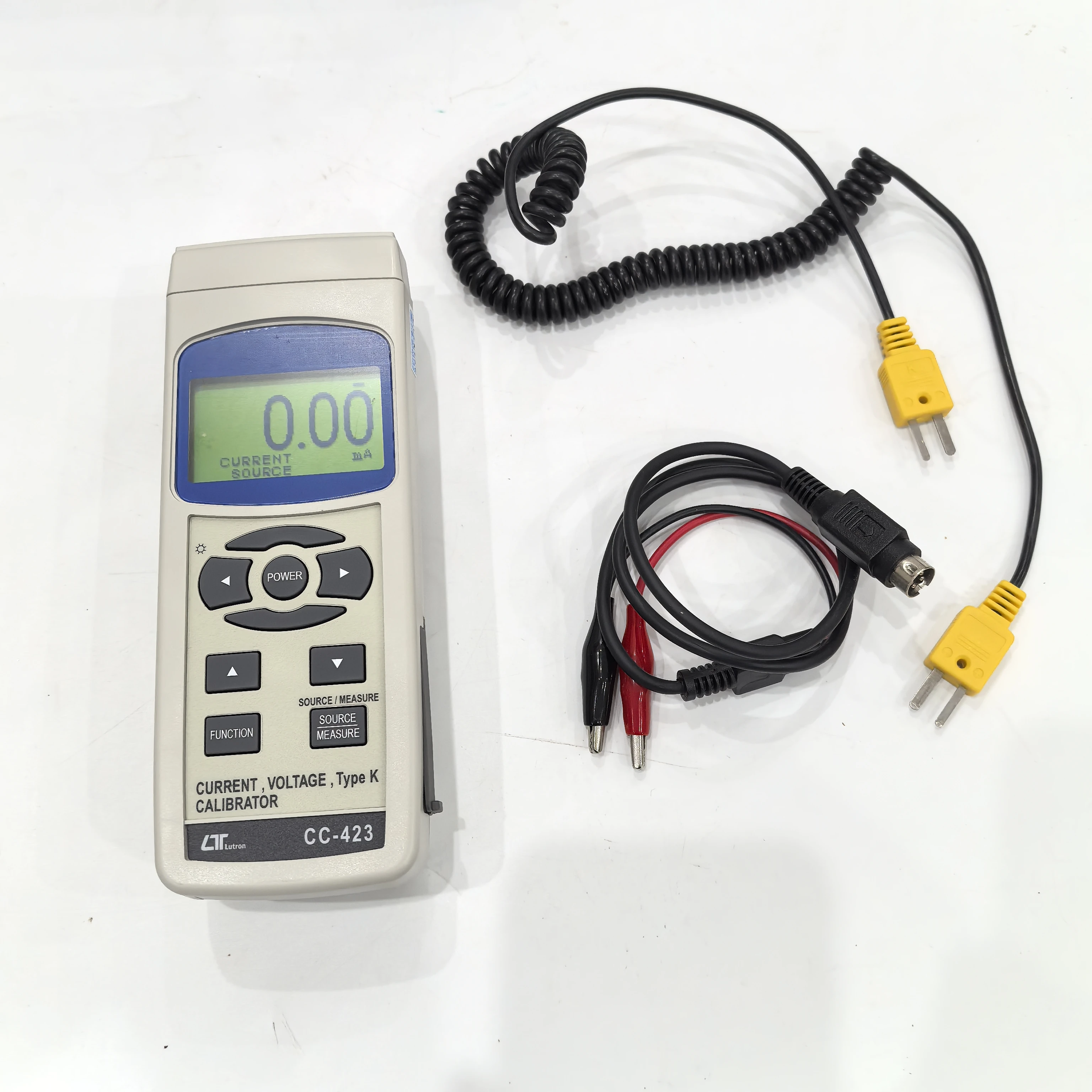 Lutron CC-423 전류, 전압, K 타입 교정기