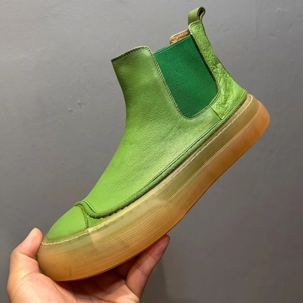 

QHCCID Men's Genuine Leather Chelsea Boots High-Top One-Piece Retro Cowhide Casual Autumn Short Mardi Gras Shoes