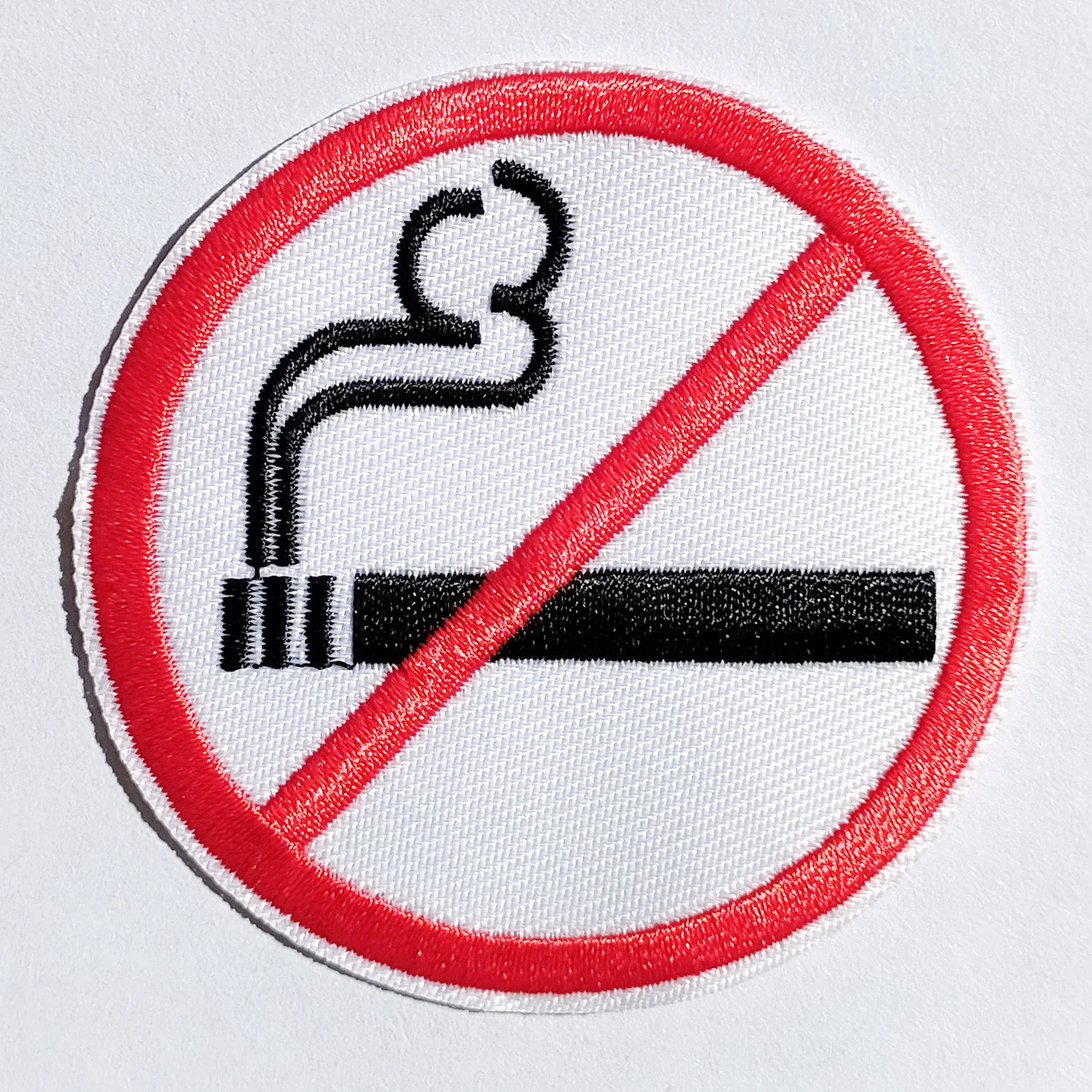 1X No Smoking Cigarette Iron on Patch thermocollan Sewing Embroidery