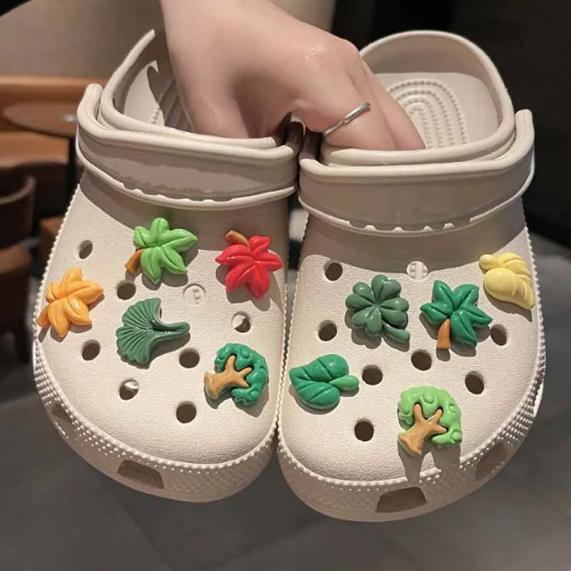 

New Fashion Popular Charms Clover Leaves Shoe Buckle Cute Clogs Shoes Accessories Girl Sandals Decorative Party Gifts ﻿