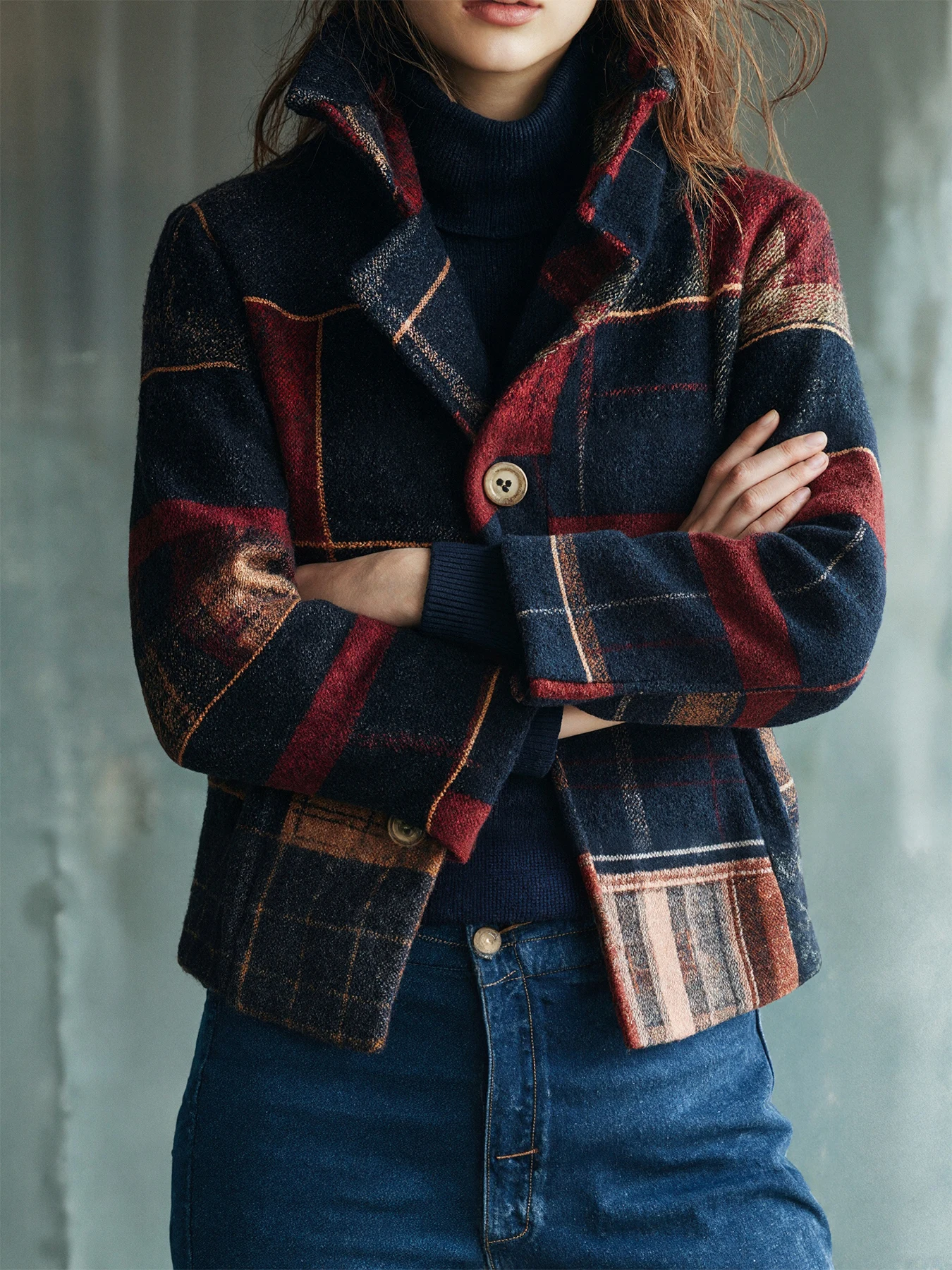 

Новая женская теплая куртка в клетку с короткими рукавами и лацканами, подходит для осени и зимы